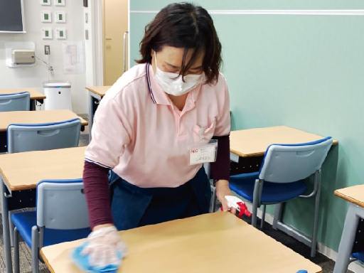 （新宿区）有名大学での清掃業務・管理業務/未経験者やブランク有の...