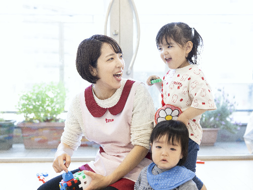 【保育士免許必須】保育士募集！★しゅふさん多数在籍中！★子育て明...