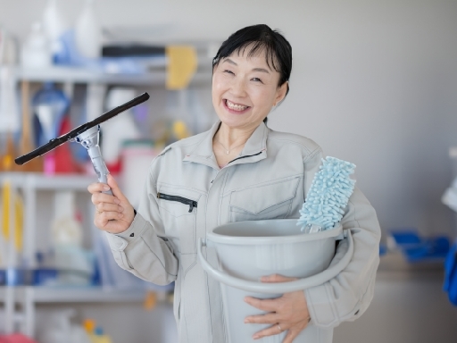 【午前中のみ】大手保険会社のオフィスビル内の《清掃スタッフ》未経...