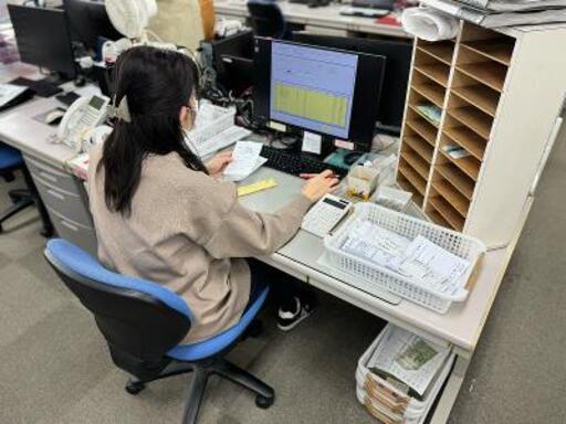 【お休みはチーム内で調整】百貨店や小売店の事務代行（データ照合）...