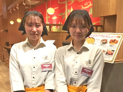 15時まで勤務OKの鶏料理専門店のホール・キッチン
