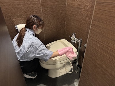 ホテル清掃スタッフ