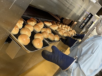 週4日～の製パン・製菓開発作業員