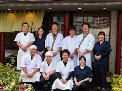 15時まで勤務OKの大久手山本屋神宮前店のホール・キッチンスタッフ