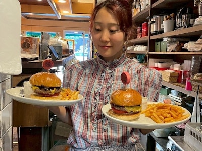 17時まで勤務OKのハンバーガー店のキッチンスタッフ