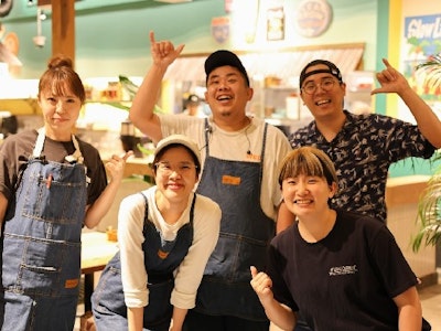 テイクアウト専門店の販売・料理