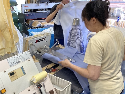 【週3日〜OK！】未経験歓迎＼クリーニング工場仕上げスタッフ／◎...