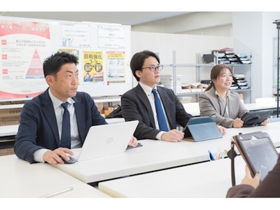 16時まで勤務OKの大手電力会社インフラサービスの法人ルート営業