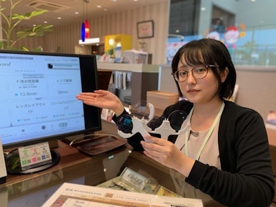 15時まで勤務OKのメガネ専門店の接客販売スタッフ