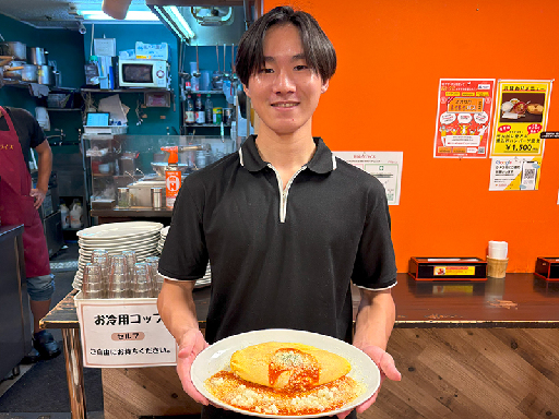 オムライス専門店のホールキッチンスタッフ／飲食経験者限定募集！1...