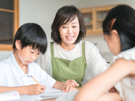 【週1・4時間～】幼児教室の授業アシスタント（プリントの丸付けや...