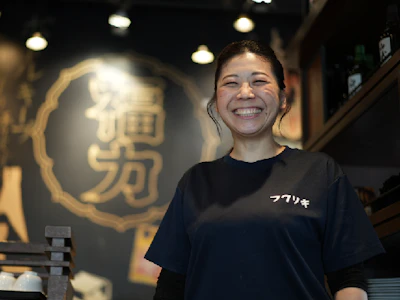 15時まで勤務OKの大衆酒場でのランチタイムスタッフ