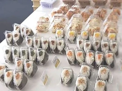 おにぎりやお惣菜の出張販売スタッフ