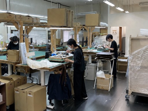 郵便ポストの装飾シート貼り・仕上げ作業。週3日～5日・1日3h〜...