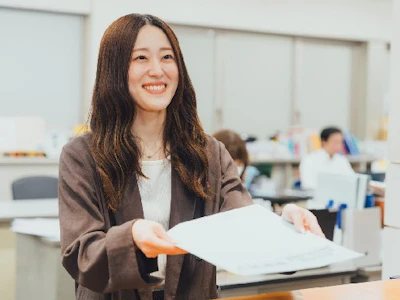 英進館株式会社