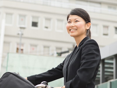 りそなビジネスサービス株式会社 大阪営業部 福知山市の契約社員求人情報 時給 1350円 りそな銀行 のラウンダー 主婦活躍中 週5日 09 00 17 00 30代 40代活躍中 契約社員 週35時間以上 Dジョブ