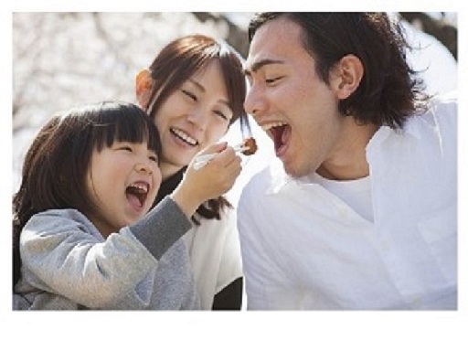 「食」と「笑顔」が好きな方集まれ！（ご自身の都合に合わせて働けます！）