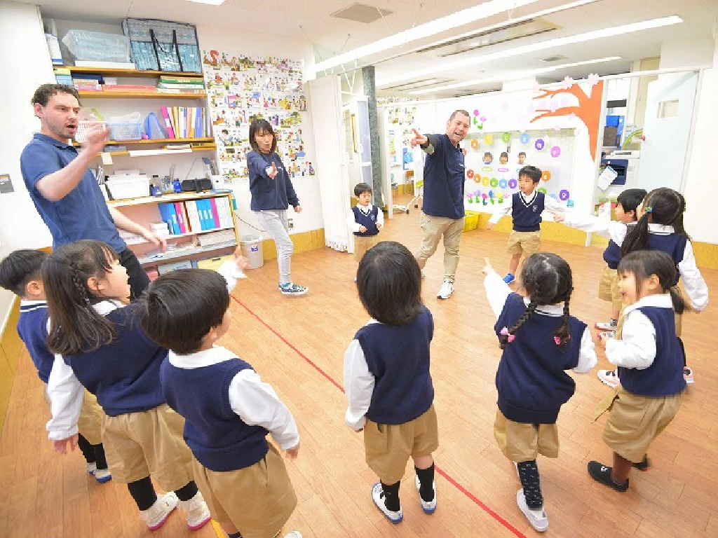 主婦活躍 ブルードルフィンズ西宮校 西宮北口駅 のパート