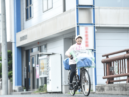 【週4日～OK】【時給1400円～】 未経験歓迎！女性スタッフ多...