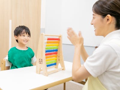 ステラ幼児教室・新大阪校の求人画像