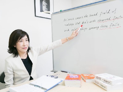 週2日～の英語専門スクールの講師（英語講師・英会話講師）